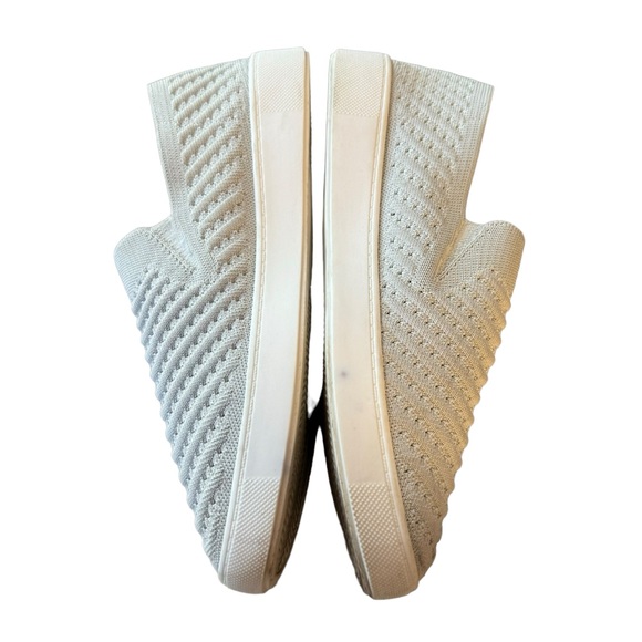 *White Mountain Size 10 Courageous White/Gray Slip On Shoes - Picture 6 of 11